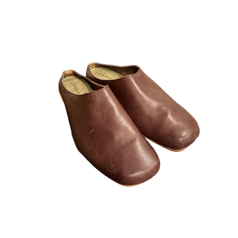 DKNY size 7.5 brown leather slip on mules slides